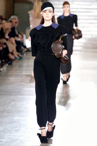Look 9